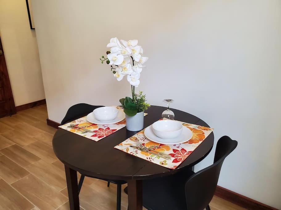 'The Solace' New Luxury Modern 1Bed 1Bath Apt. Portmore Εξωτερικό φωτογραφία