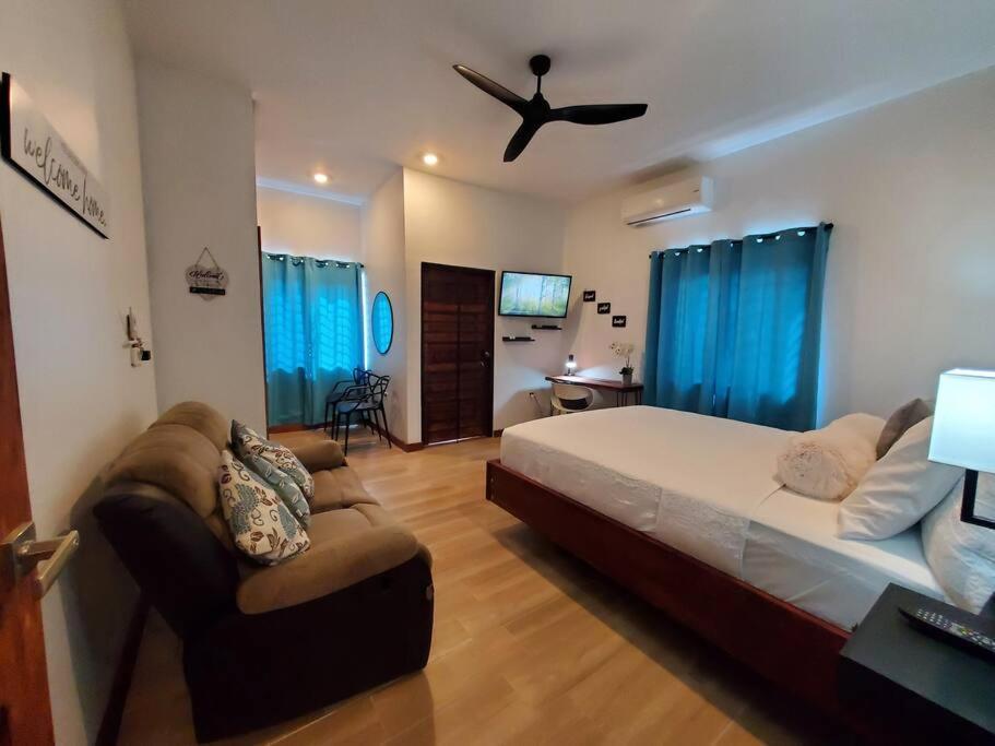 'The Solace' New Luxury Modern 1Bed 1Bath Apt. Portmore Εξωτερικό φωτογραφία