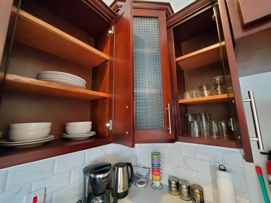 'The Solace' New Luxury Modern 1Bed 1Bath Apt. Portmore Εξωτερικό φωτογραφία