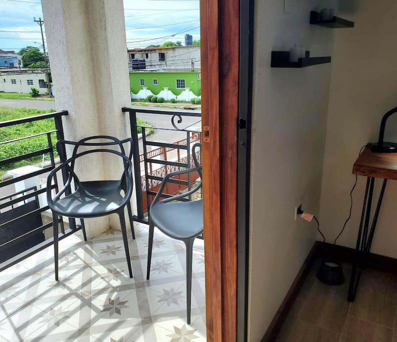 'The Solace' New Luxury Modern 1Bed 1Bath Apt. Portmore Εξωτερικό φωτογραφία