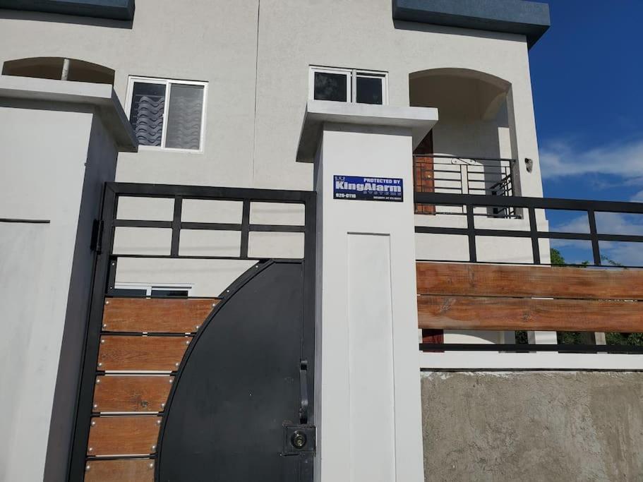 'The Solace' New Luxury Modern 1Bed 1Bath Apt. Portmore Εξωτερικό φωτογραφία